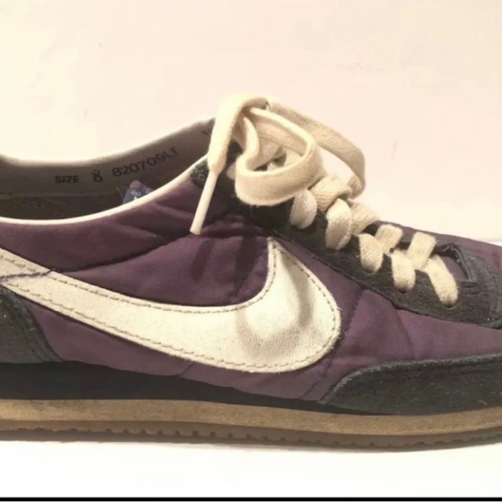 Nike VINTAGE Running Shoes Sneakers 1982 Collectible Mens 8 RARE Original Nike